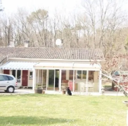 Coin Du Paradis Homestay Medillac